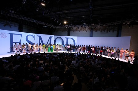 ESMOD·北京2011秋冬时装发布　洪晃首次签约设计师