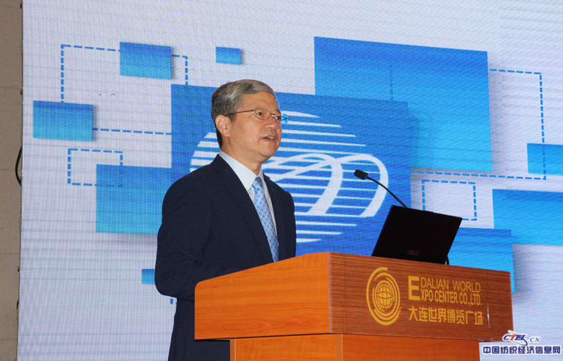 中国纺织工业联合会副会长夏令敏致辞
